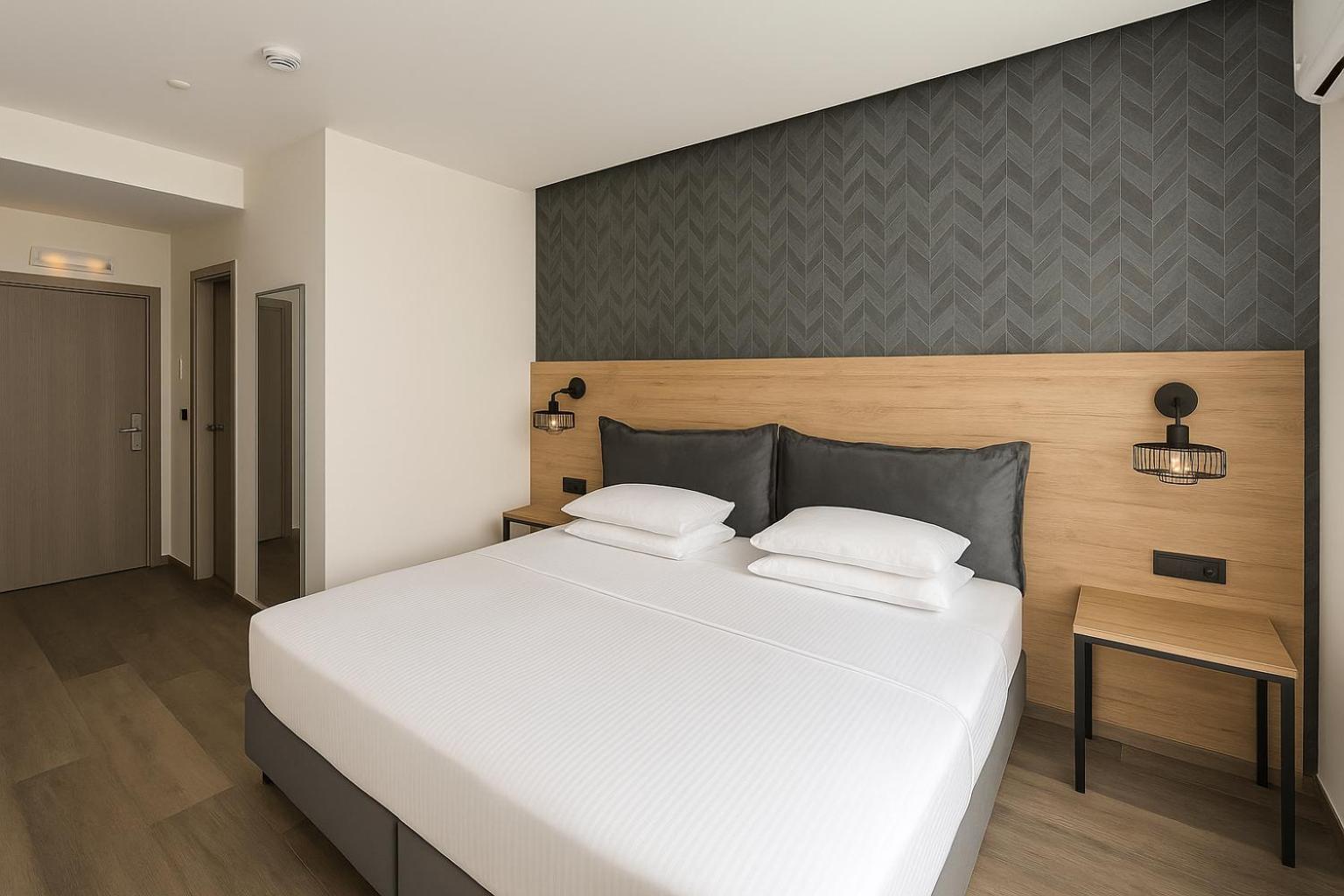 Coast Hotel Atene